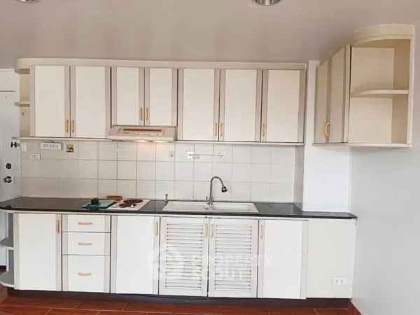 image_rental-29813141