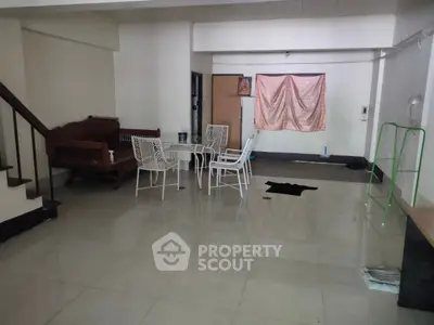 image_rental-27621114