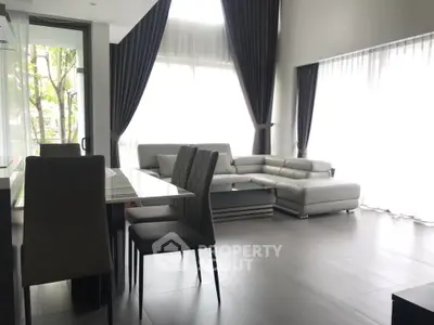  3 Bedrooms Condo -3