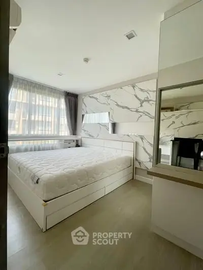 686b5c70df4e0bad55b86fff93e27e72 (1).jpg