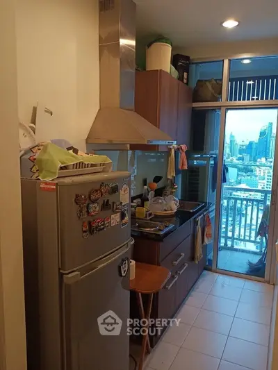  2 Bedrooms Condo at Chewathai Ratchaprarop-5