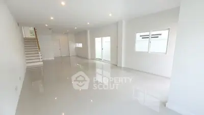 image_rental-29936763