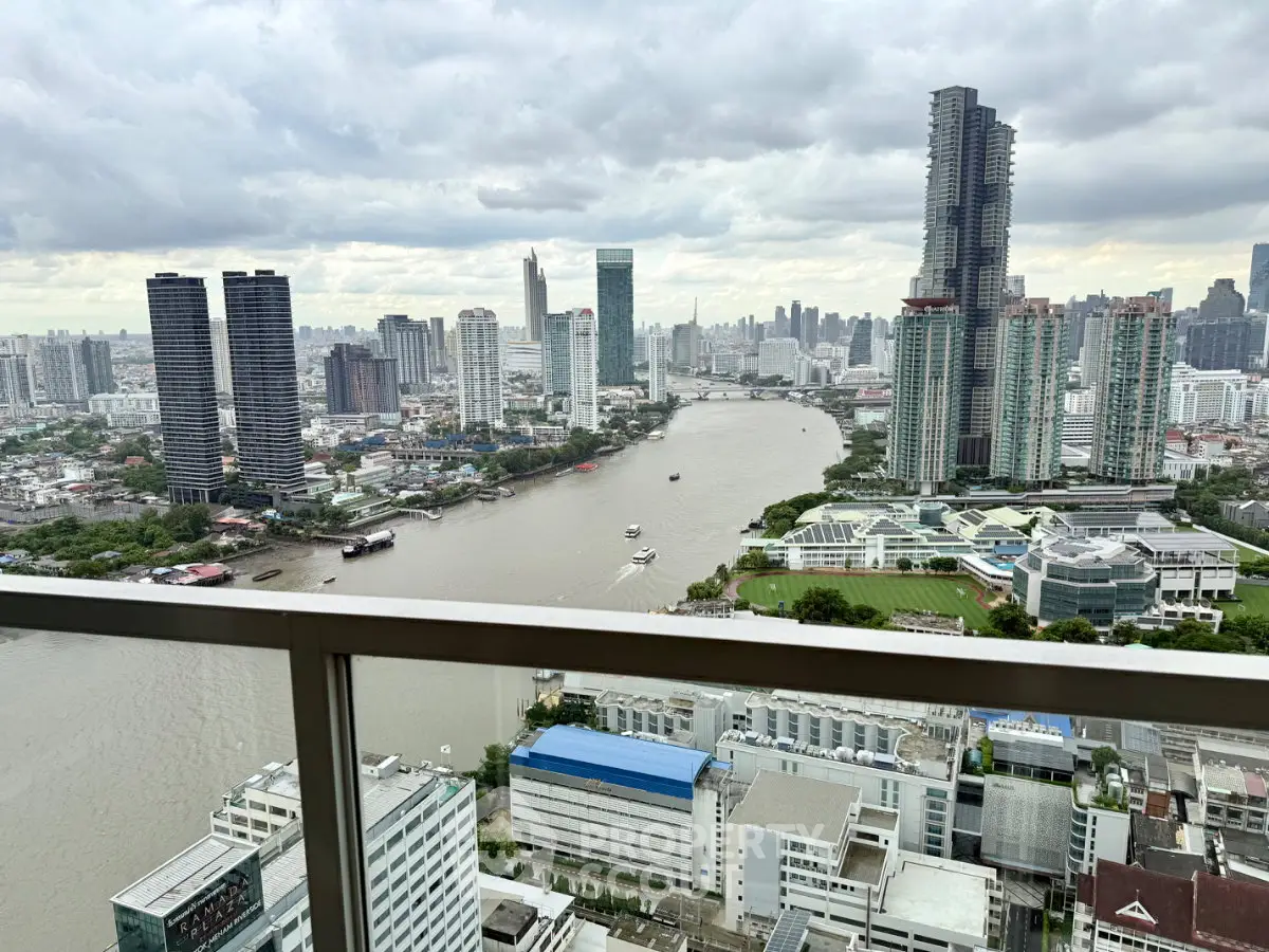 Menam Residences
