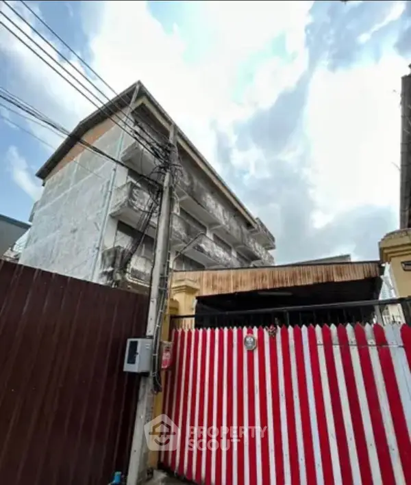 image_rental-37351573