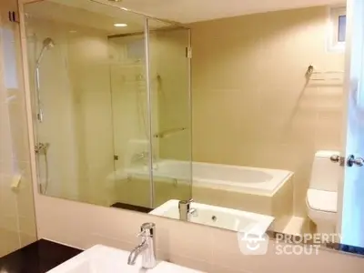  2 Bedrooms Condo at Belle Grand Rama 9-3