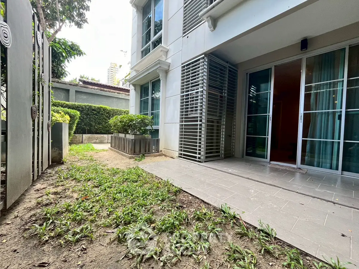 Spacious ground floor apartment with private garden and modern design.