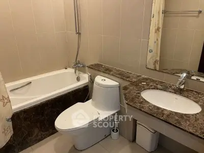  1 Bedroom Condo at The Prime 11 Sukhumvit Condominium Bathroom