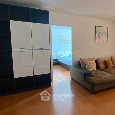 1 Bedroom Condo at Sathorn Plus On The Pond Condominium-2