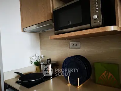 2 Bedrooms Condo at Ideo Q Chidlom Phetchaburi-2