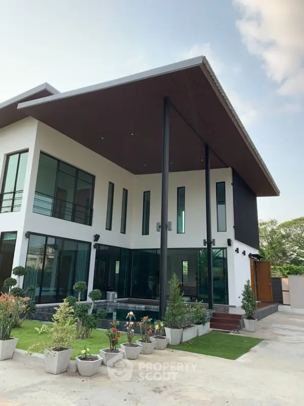 image_rental-6429438