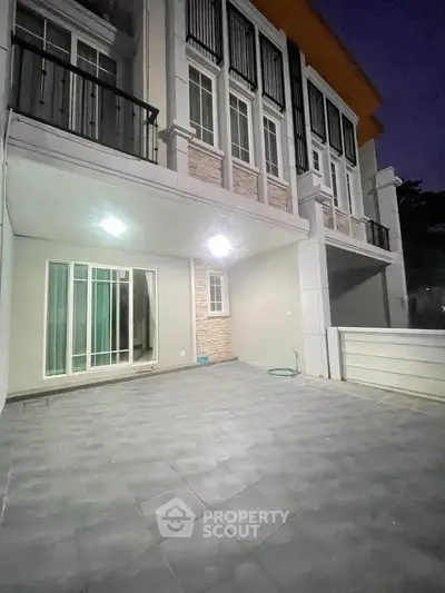 image_rental-27846485