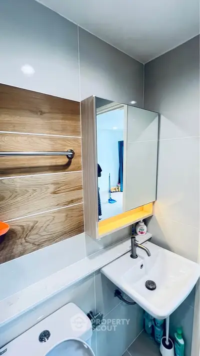 Modern bathroom with sleek design and stylish fixtures