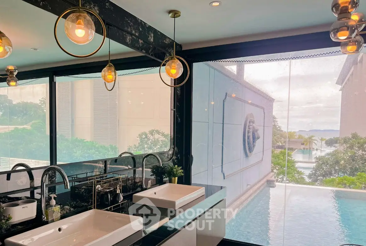 Screenshot 2568-11-25 at 15.19.03.jpg