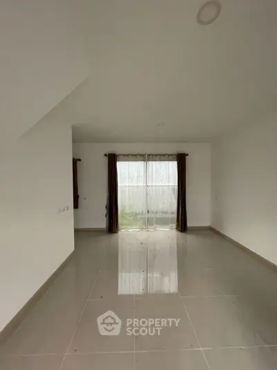 image_rental-26156100