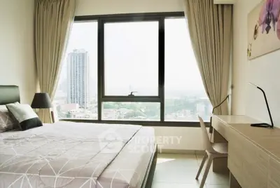  1 Bedroom Condo at The Lofts Ekkamai-2
