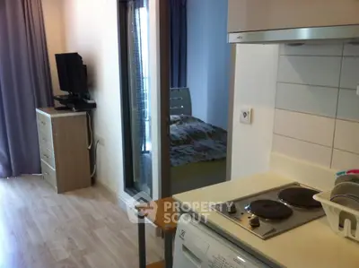  1 Bedroom Condo at Ideo Mobi Sukhumvit-3