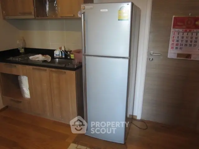  1 Bedroom Condo at Hive Taksin-1