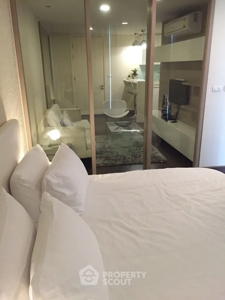  1 Bedroom Condo at Liv 5-1