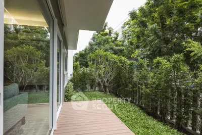  2 Bedrooms Condo -4