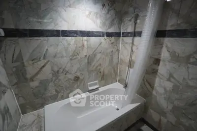 3 Bedrooms Condo at Regent Royal Place 2 Condominium-3