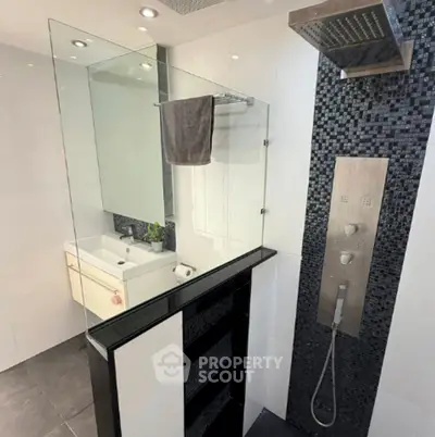 Screenshot 2569-03-05 at 11.59.35.jpg