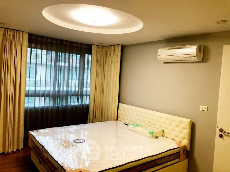  1 Bedroom Condo at The Clover Thonglor Residence-1