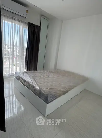 2028114-1-Photoroom.png