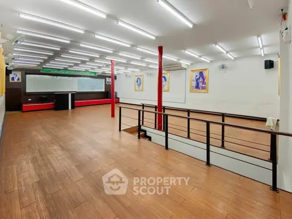 image_rental-28428120