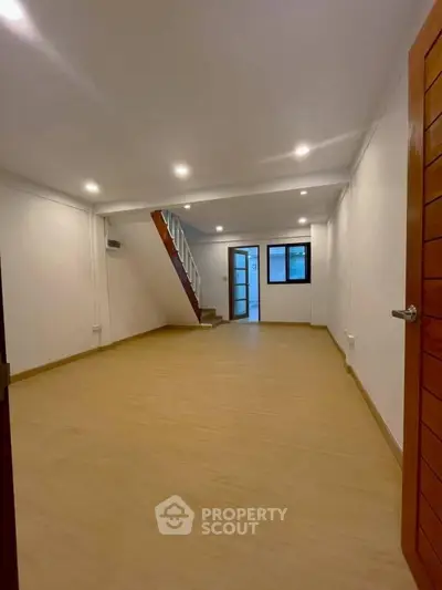 image_rental-22568895