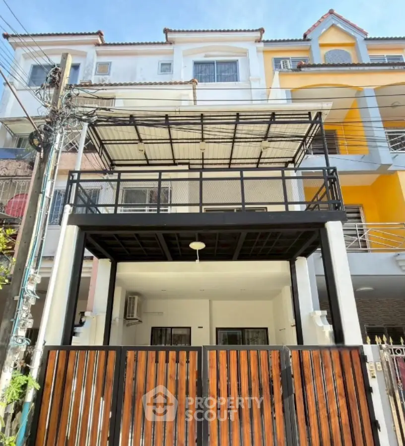 Screenshot 2025-12-19 184603.png