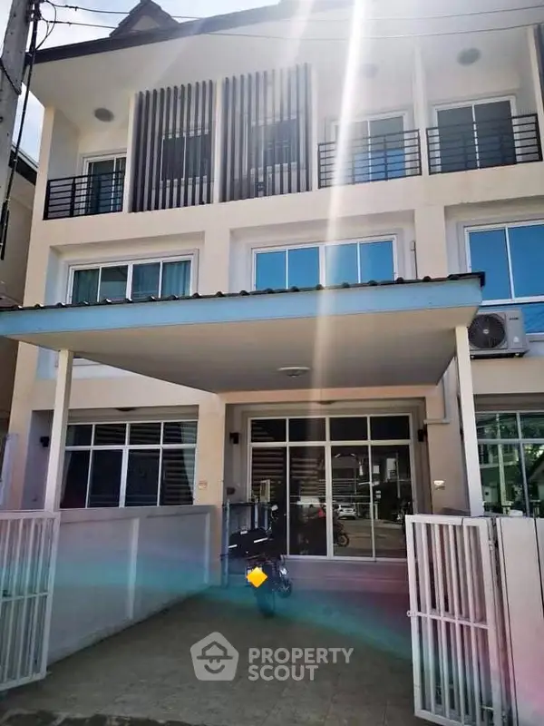 image_rental-27248668