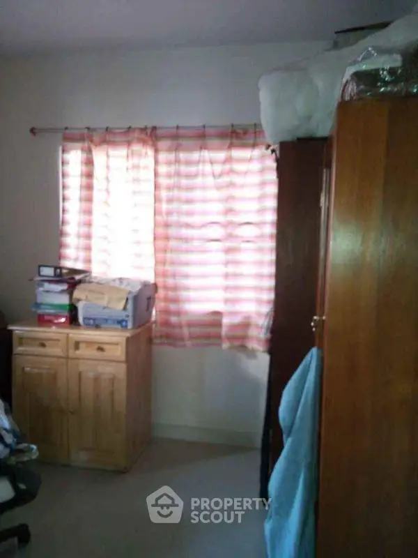 image_rental-7707259