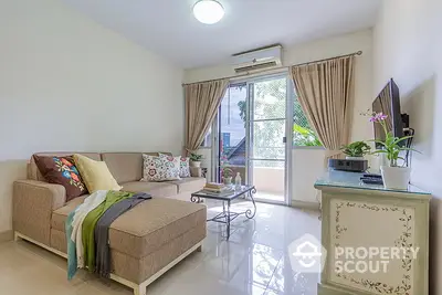 Fully Furnished 3 Bedrooms Apartment at พรอุทัยสวีท-3