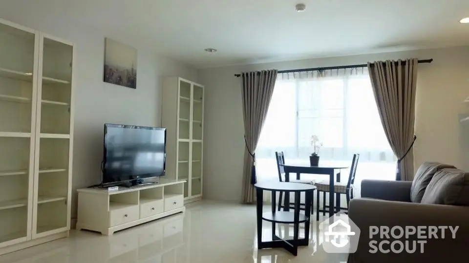  2 Bedrooms Condo at Cassia Condominium-1