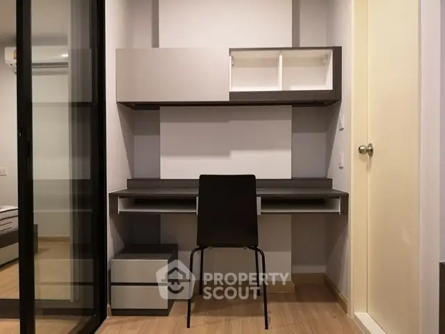  1 Bedroom Condo at Knightsbridge Skycity Sapanmai-1