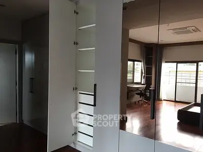 Fully Furnished 3 Bedrooms Apartment at U 26 I Residence-5