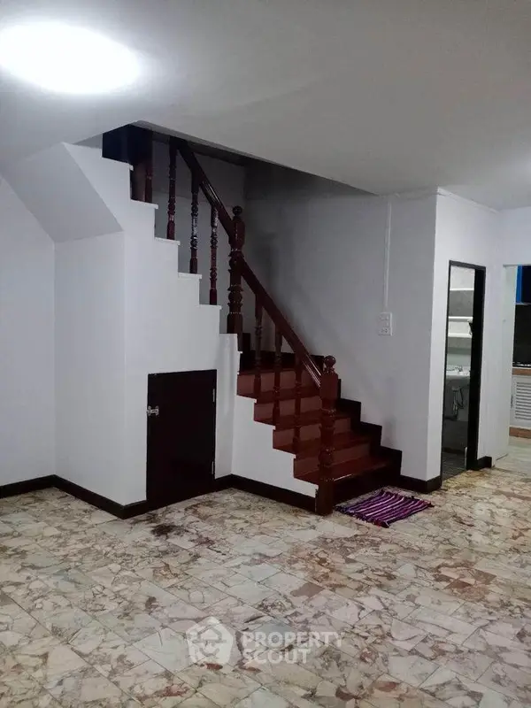 image_rental-8822471