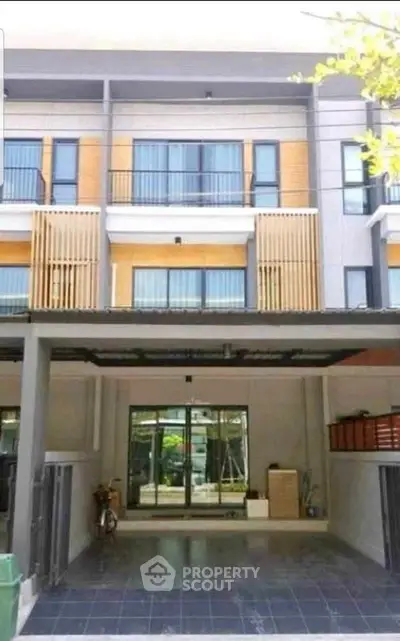 image_rental-31354874