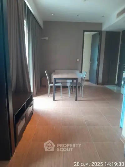 image_rental-28125180