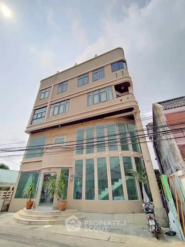 image_rental-14739446