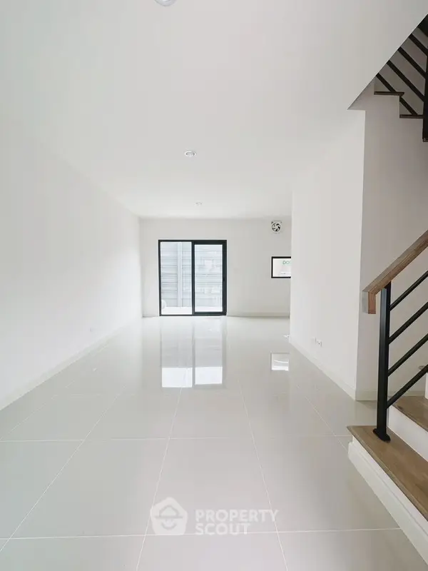 image_rental-13838242