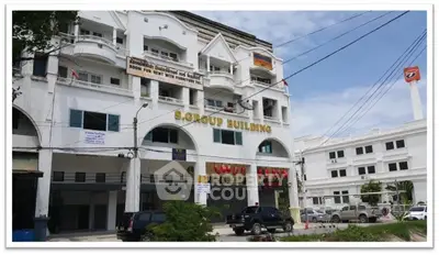  5 Bedrooms Apartment -2