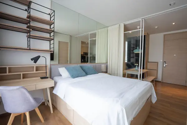 image_rental-8489342