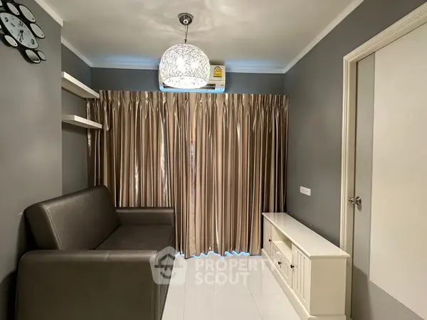 image_rental-12877140