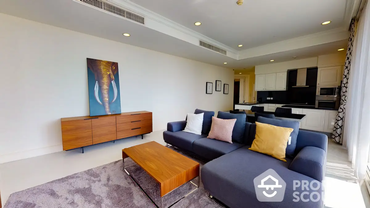  2 Bedrooms Condo at Royce Private Residence Sukhumvit 31-1