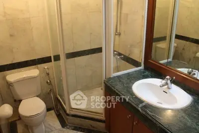  2 Bedrooms Condo -5
