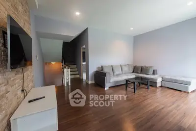 image_rental-30367688