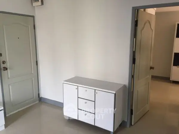 image_rental-7630481