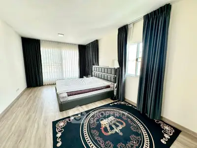 image_rental-27588277