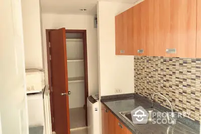  1 Bedroom Condo at Villa Sathorn-4